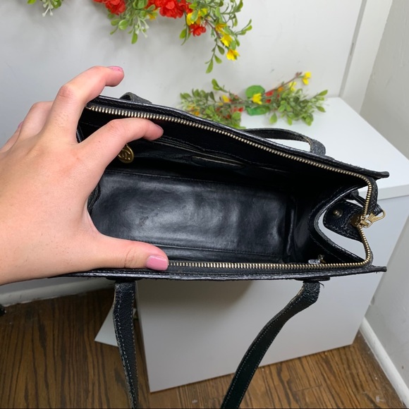 Vintage Chanel Caviar Rise-On Long Shoulder Bag - Picture 2 of 8